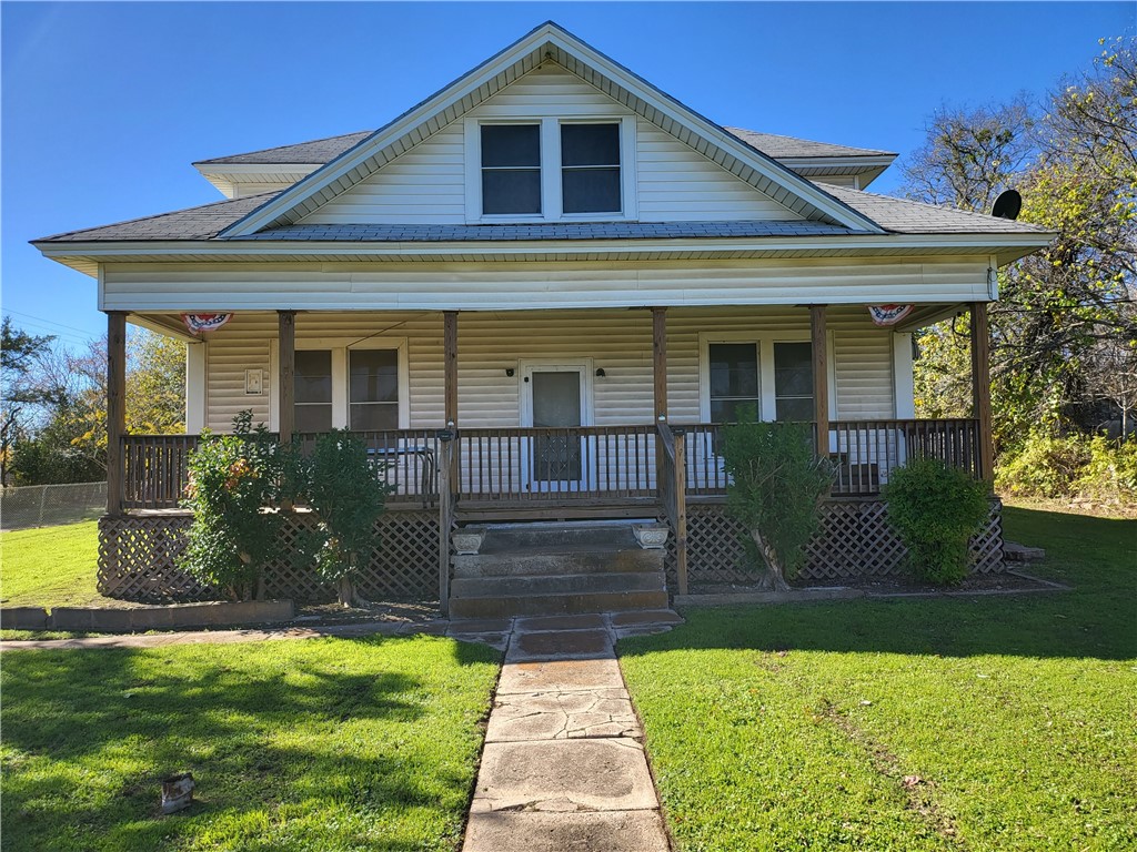 426 N Houston Street Lorena TX 76655