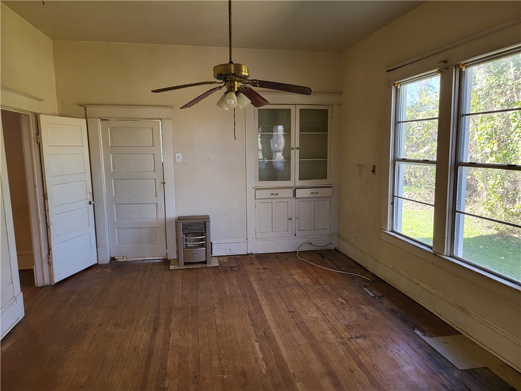 426 N Houston Street Lorena TX 76655