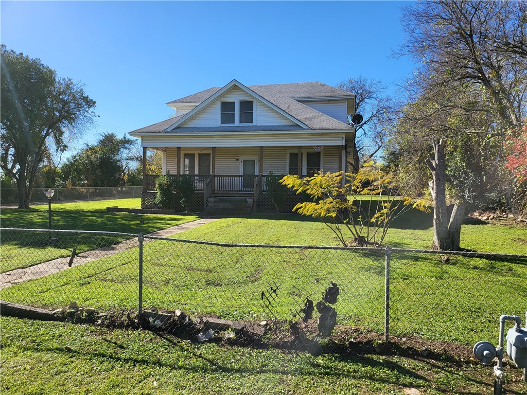426 N Houston Street Lorena TX 76655