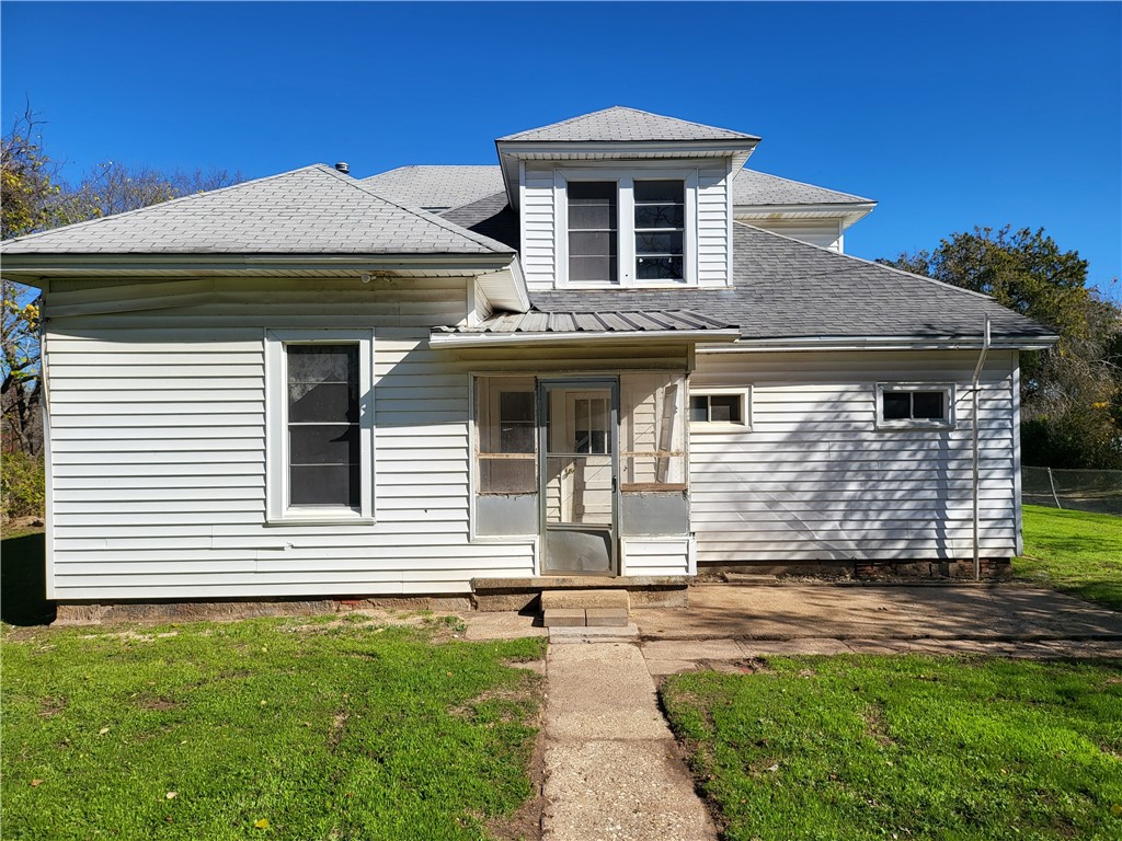 426 N Houston Street Lorena TX 76655