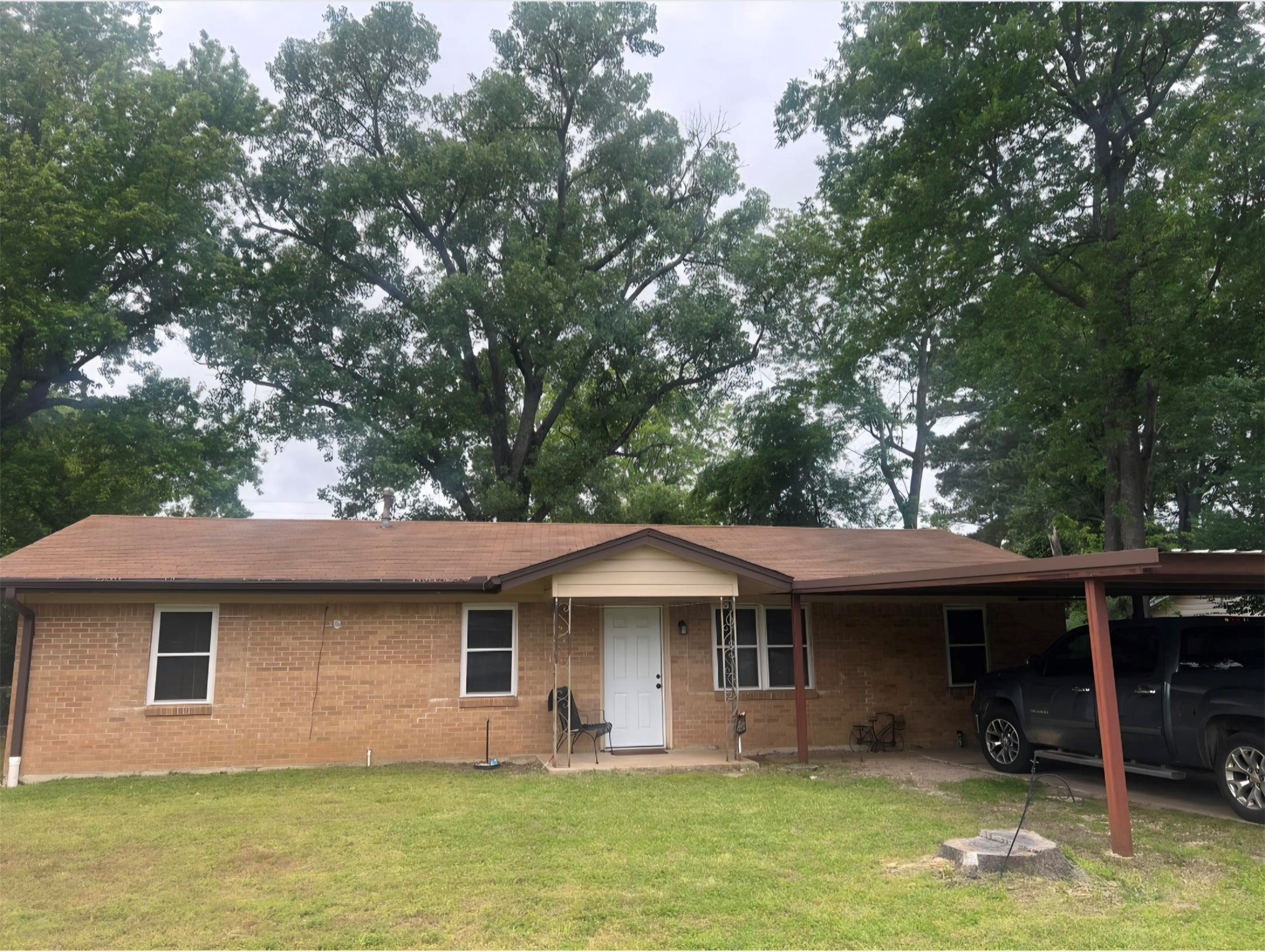 440 S Bois D Arc Street Blossom TX 75416
