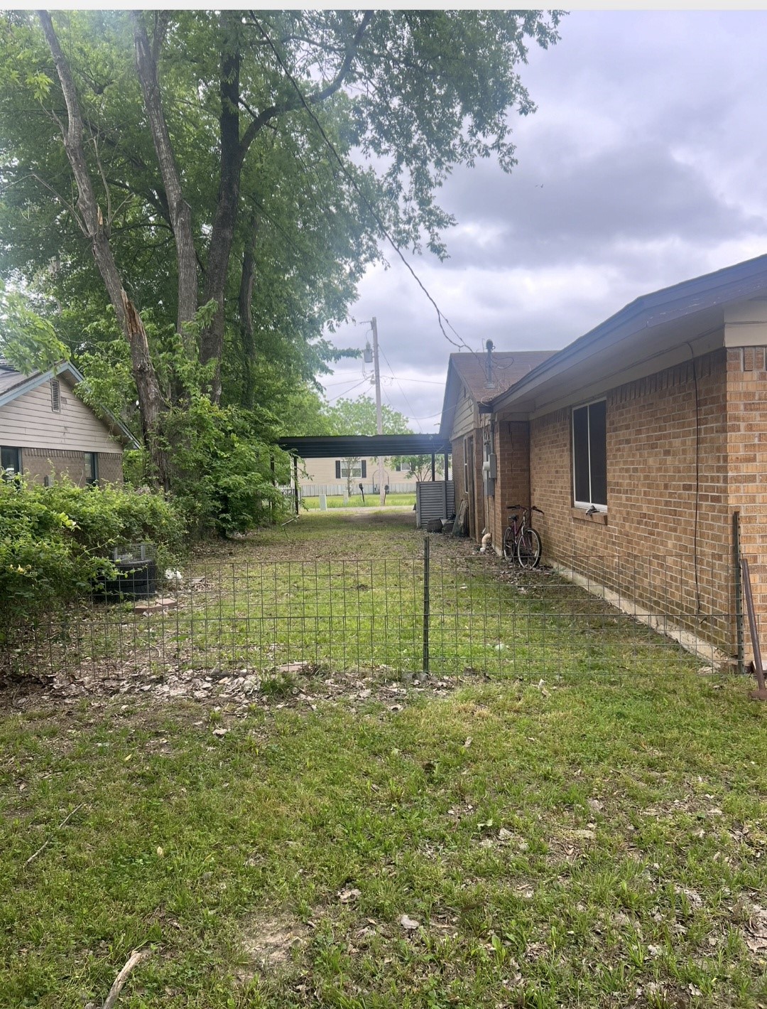 440 S Bois D Arc Street Blossom TX 75416