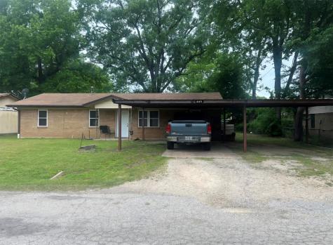 440 S Bois D Arc Street Blossom TX 75416