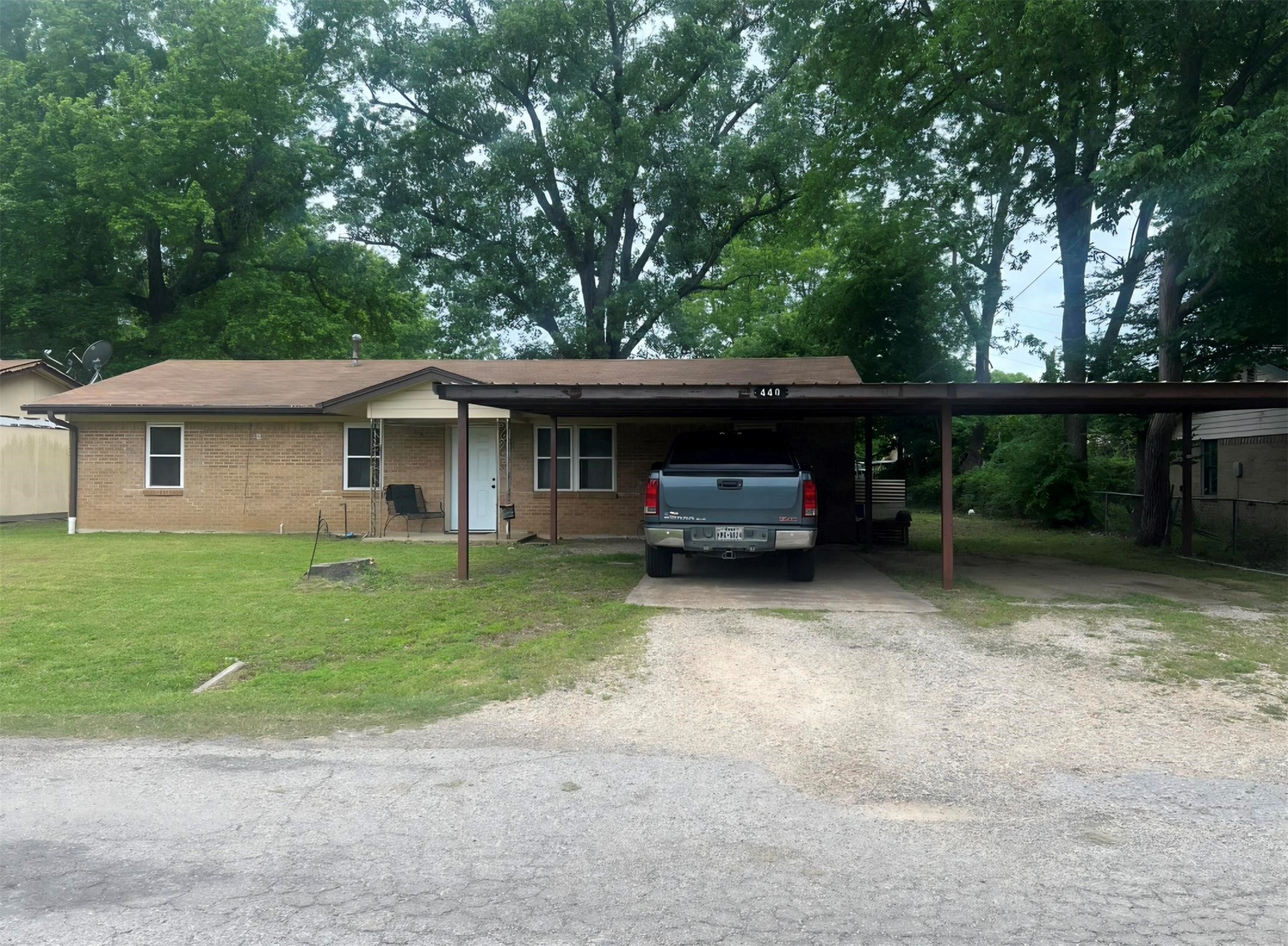 440 S Bois D Arc Street Blossom TX 75416