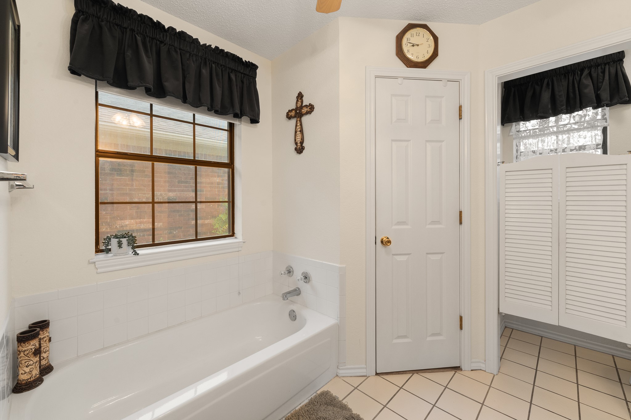 24068 Stonewood Drive Whitney TX 76692