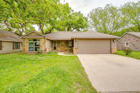 212 W 1st Street Weatherford TX 76086