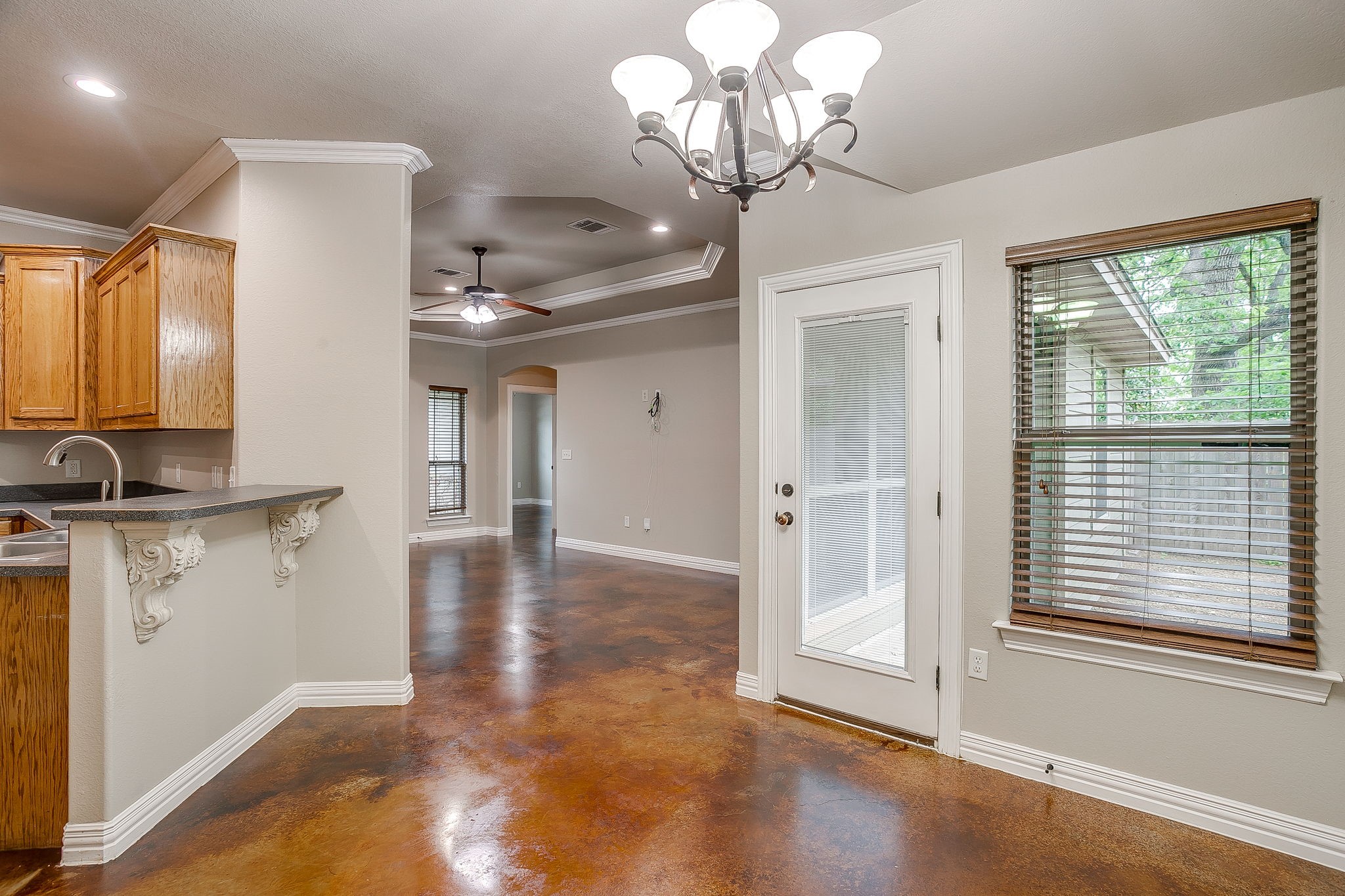 212 W 1st Street Weatherford TX 76086