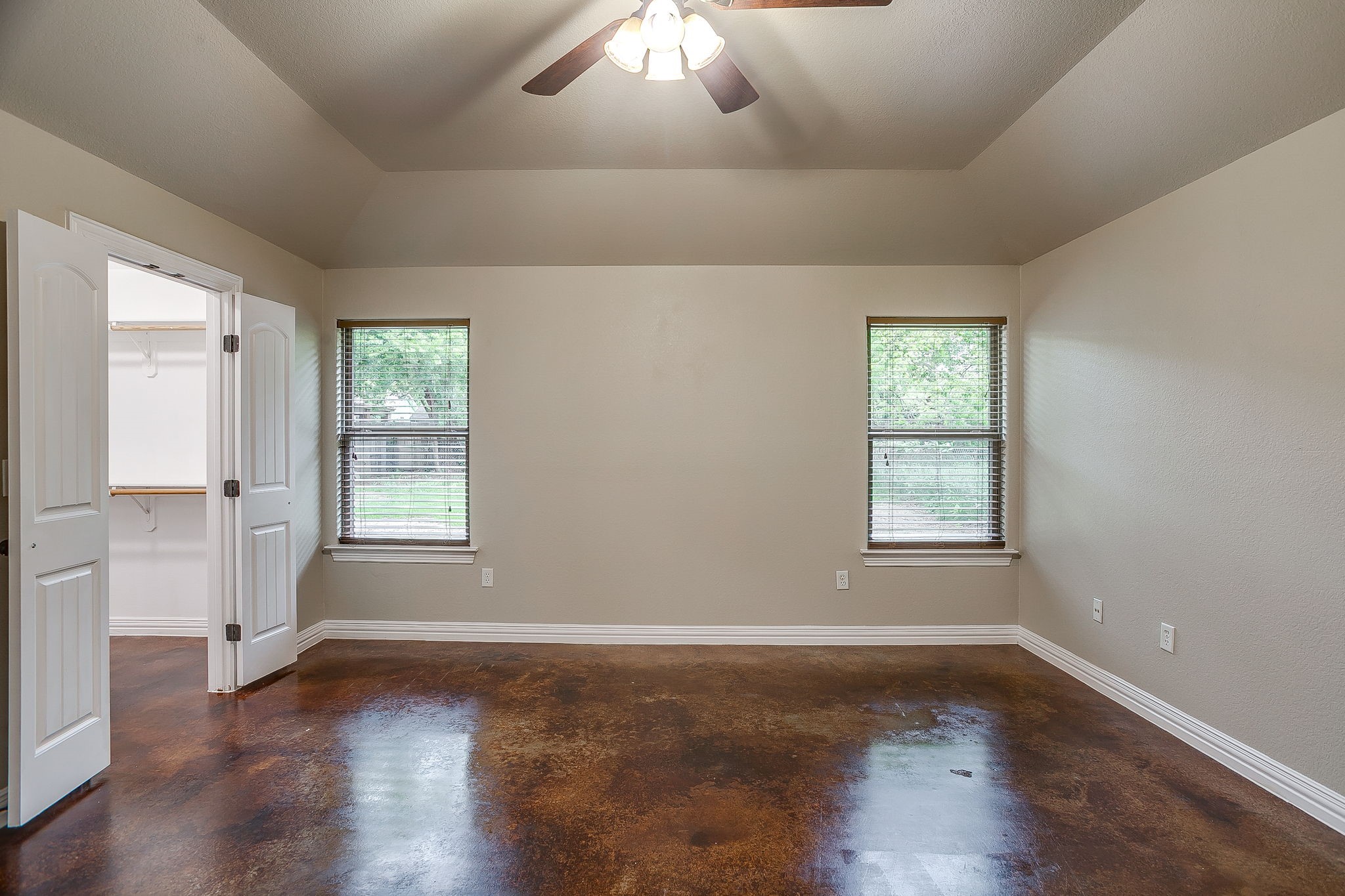 212 W 1st Street Weatherford TX 76086