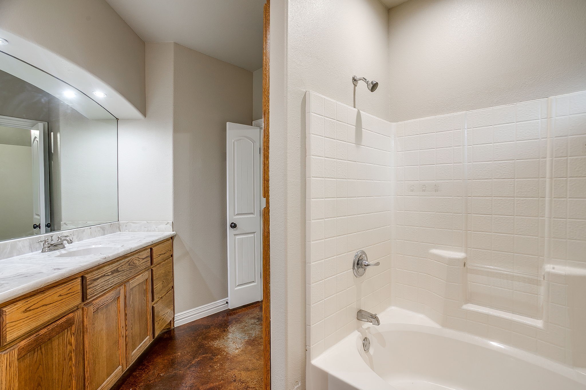 212 W 1st Street Weatherford TX 76086