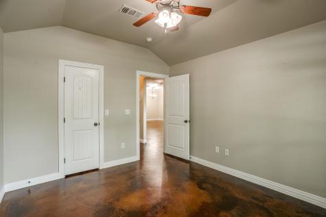 212 W 1st Street Weatherford TX 76086