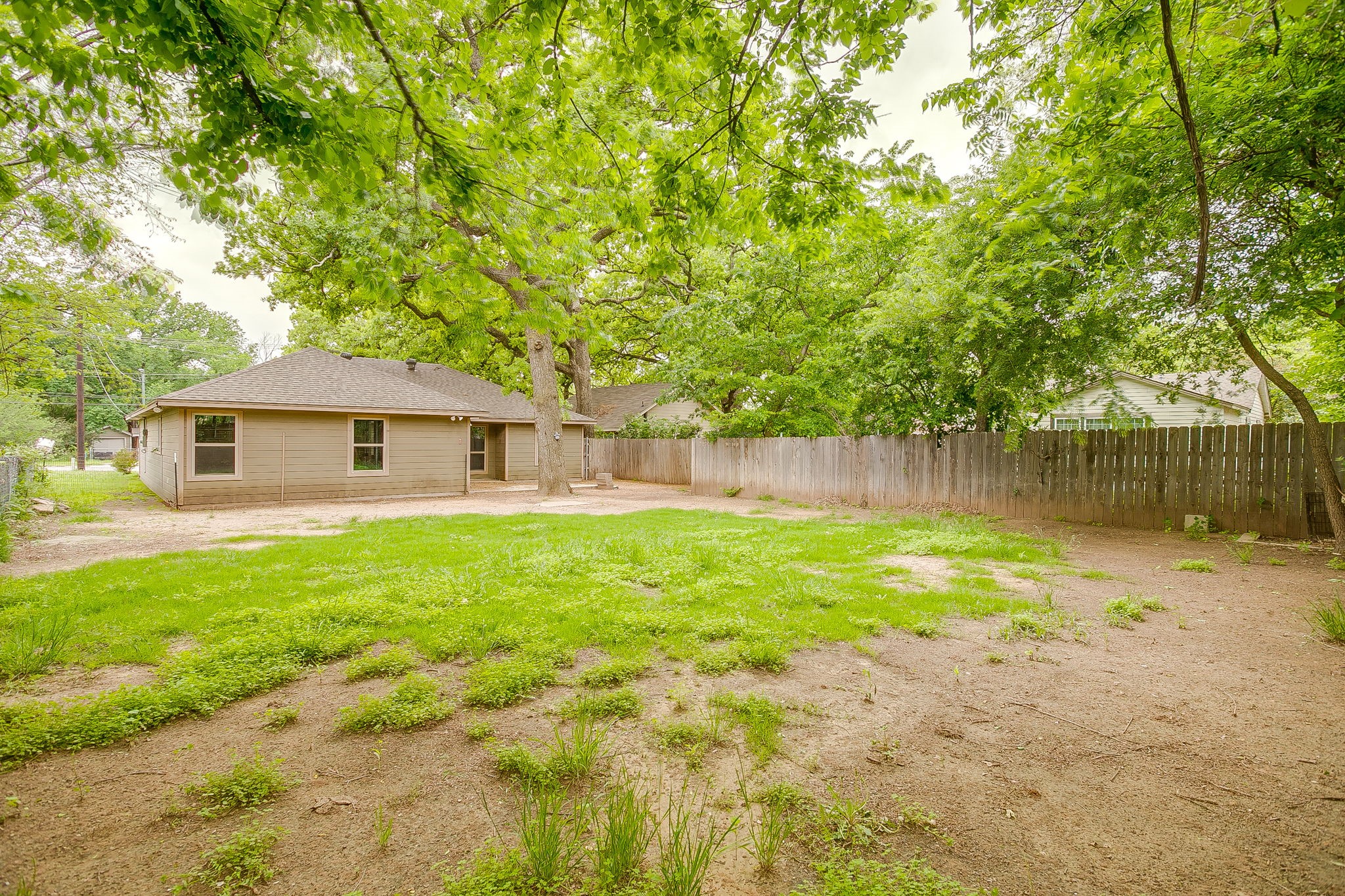 212 W 1st Street Weatherford TX 76086