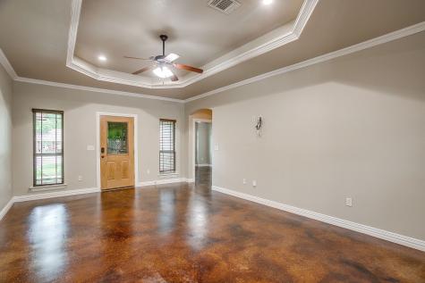 212 W 1st Street Weatherford TX 76086