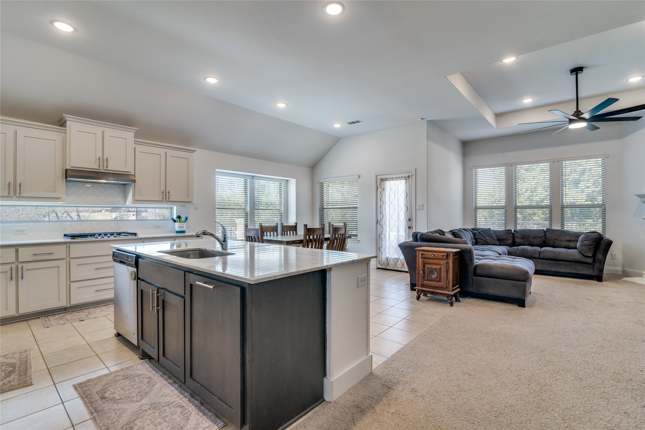 215 Tallgrass Drive Lavon TX 75166