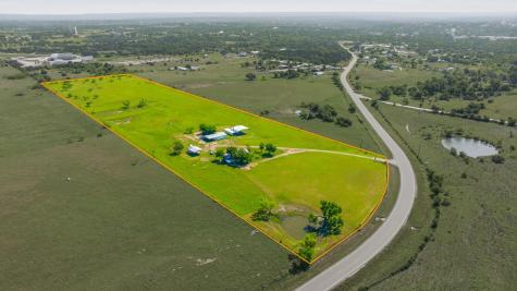 998 FM218 Hamilton TX 76531