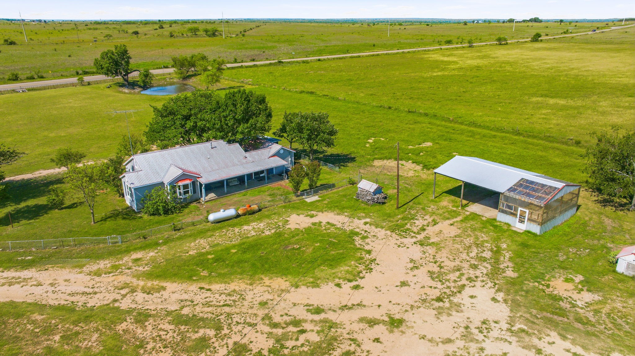 998 Fm218 Hamilton TX 76531