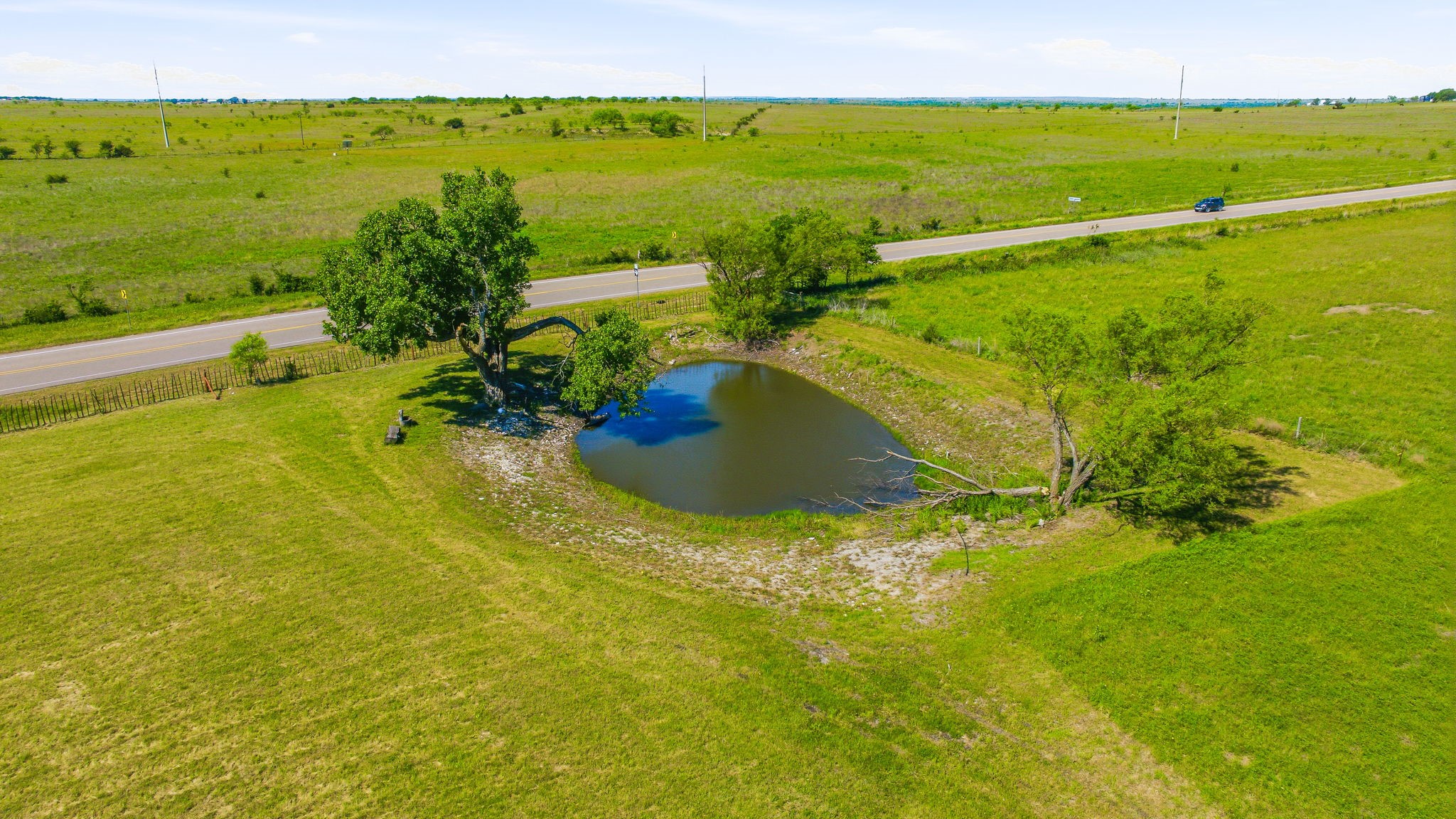 998 Fm218 Hamilton TX 76531