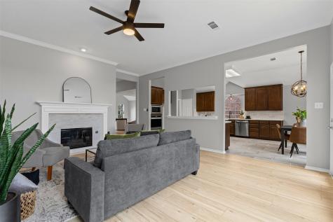 4303 Vine Ridge Court Arlington TX 76017