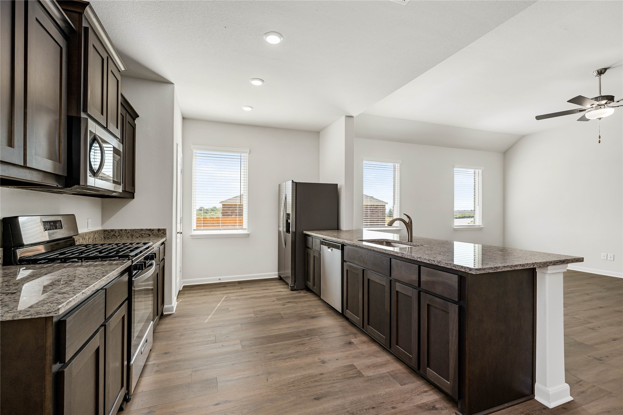 905 Cawthorne Trail Fort Worth TX 76108