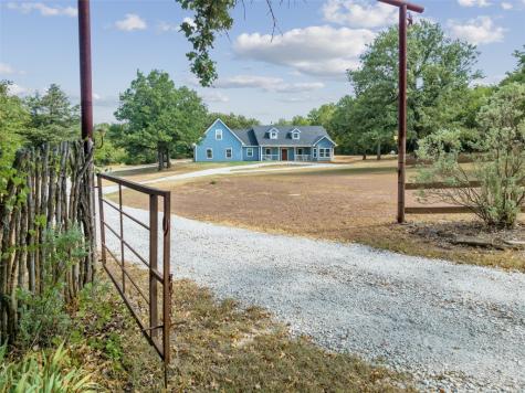 7045 County Road 305 Grandview TX 76050