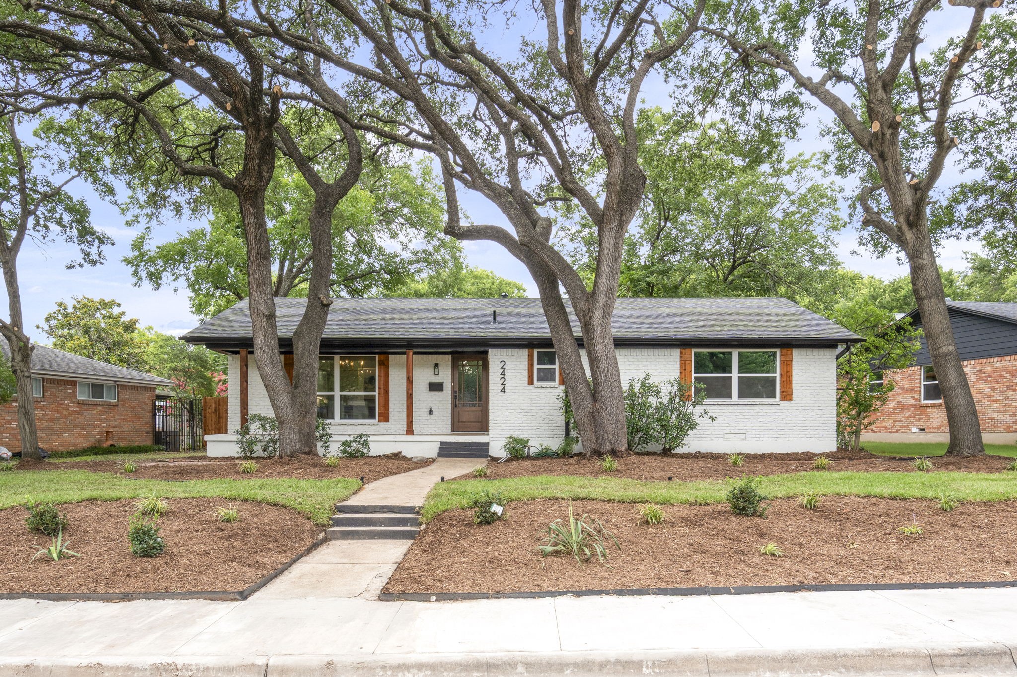 2424 Greenport Drive Dallas TX 75228
