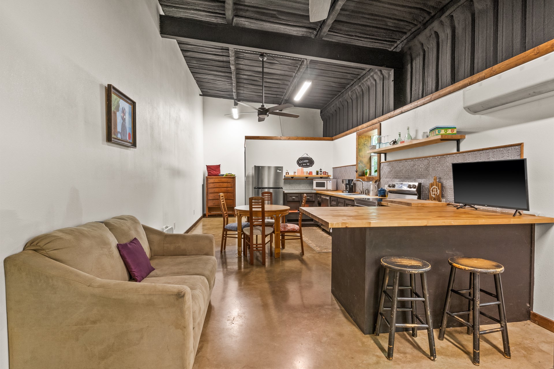 140 County Road 2242 Daingerfield TX 75638