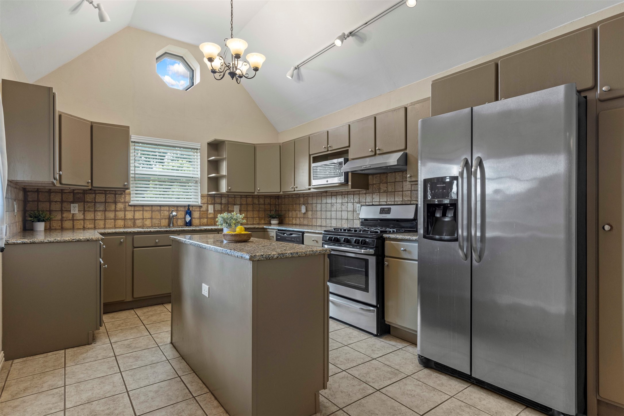 9209 Boundbrook Avenue Dallas TX 75243