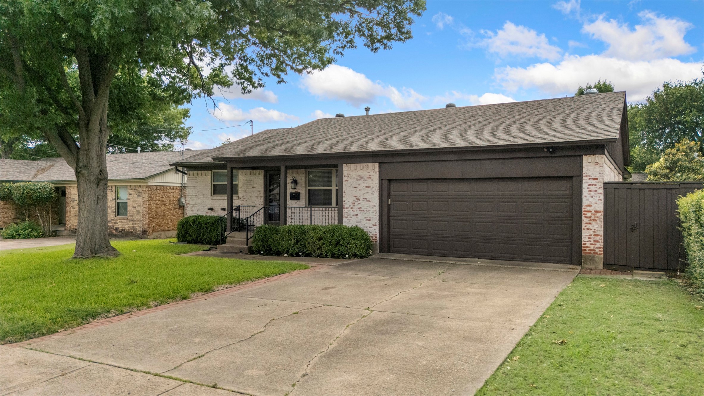 9209 Boundbrook Avenue Dallas TX 75243