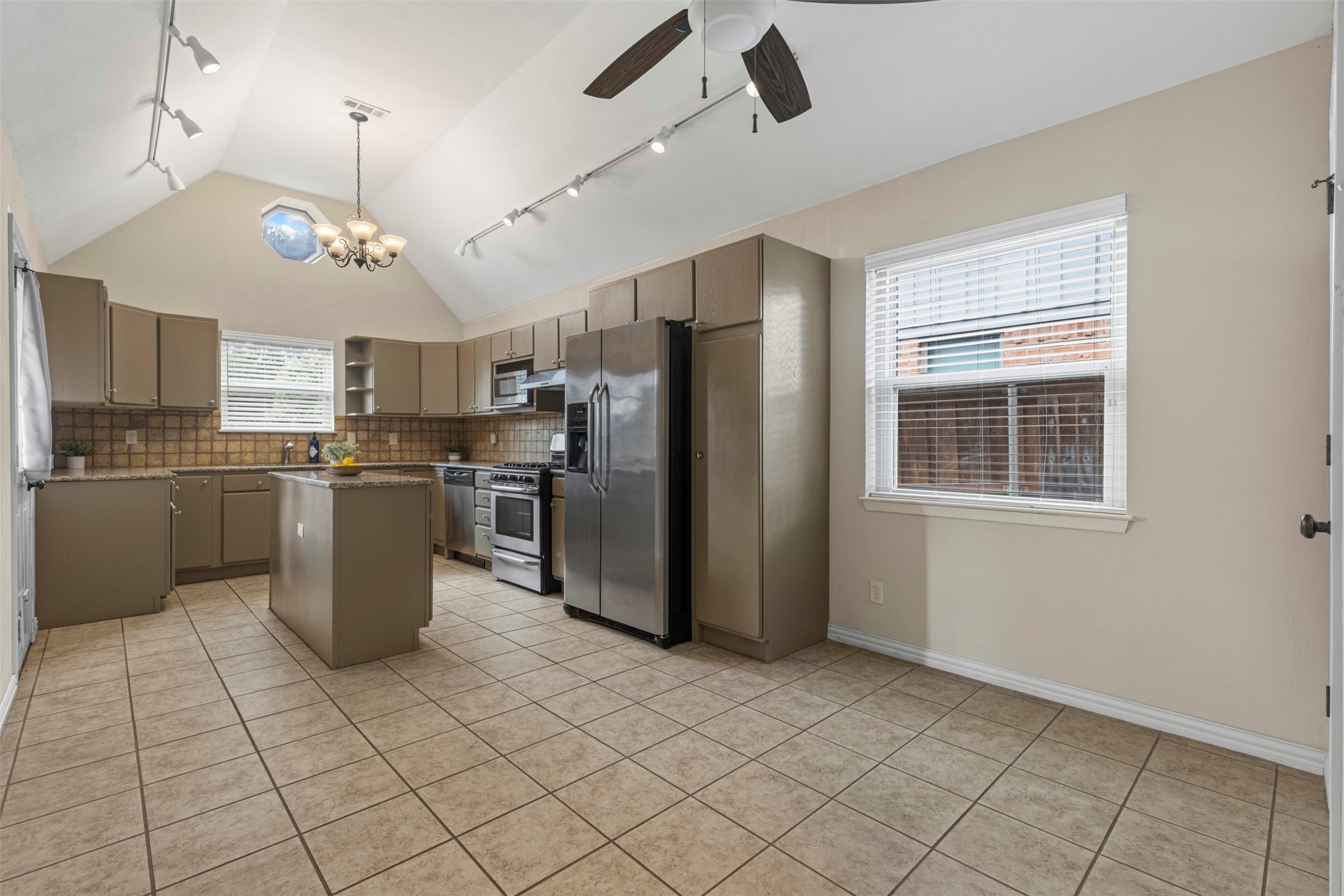 9209 Boundbrook Avenue Dallas TX 75243