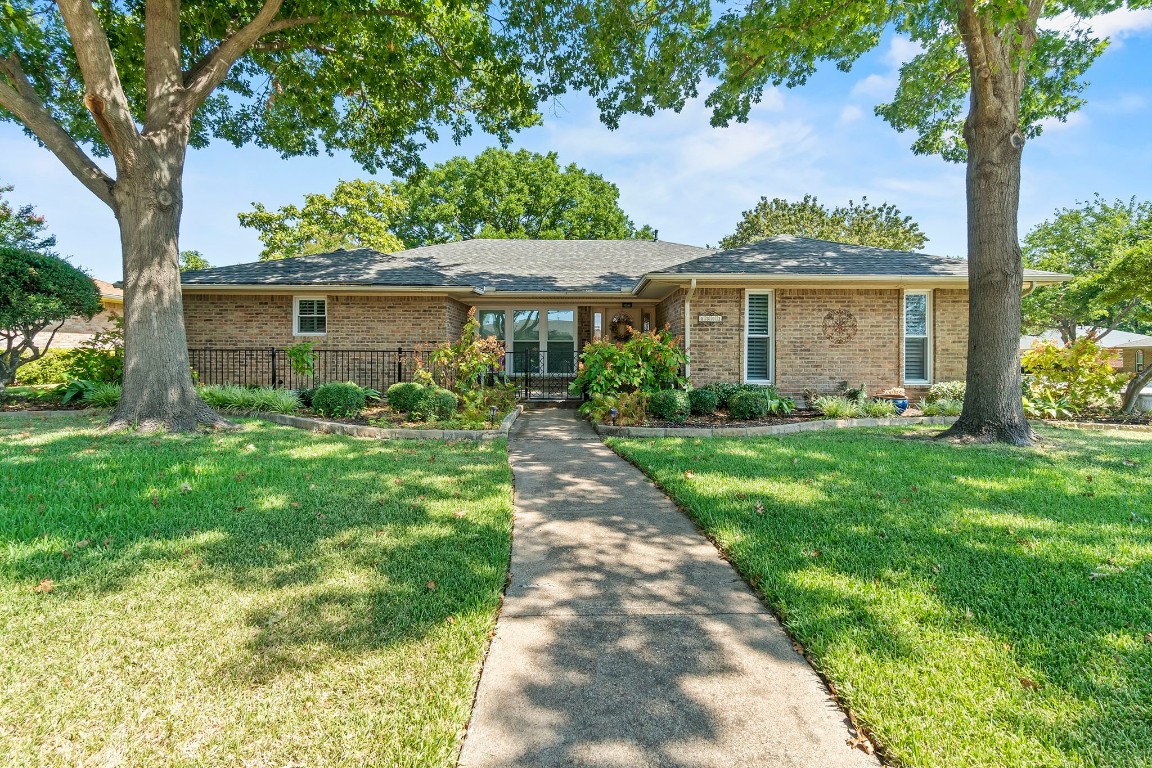 1301 Leicester Street Garland TX 75040