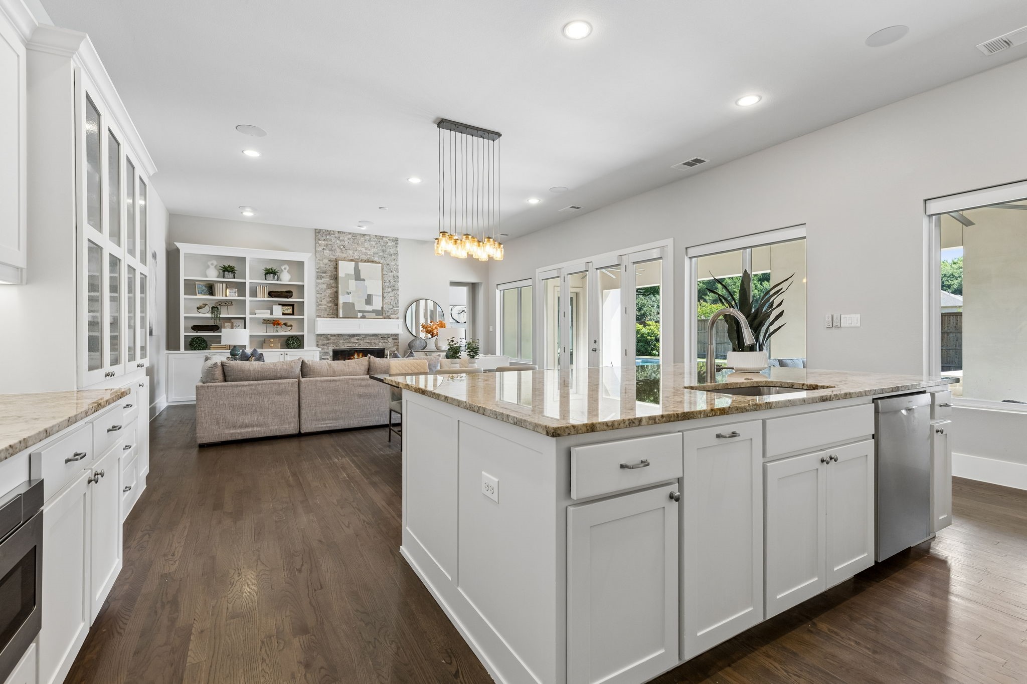 6917 Valley View Lane Dallas TX 75240