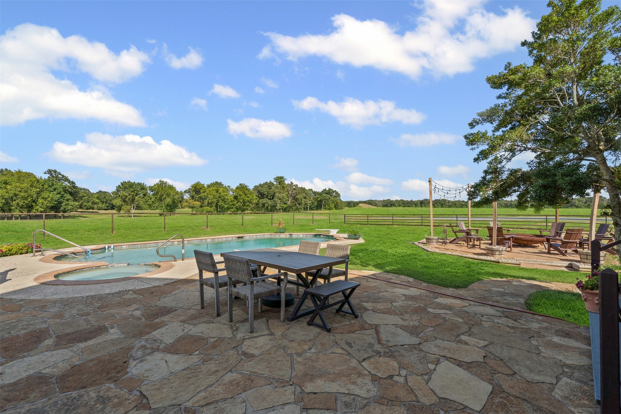390 Vz County Road 2913 Eustace TX 75124