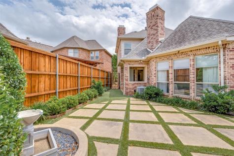 13 Cochran Oaks Lane Dallas TX 75220