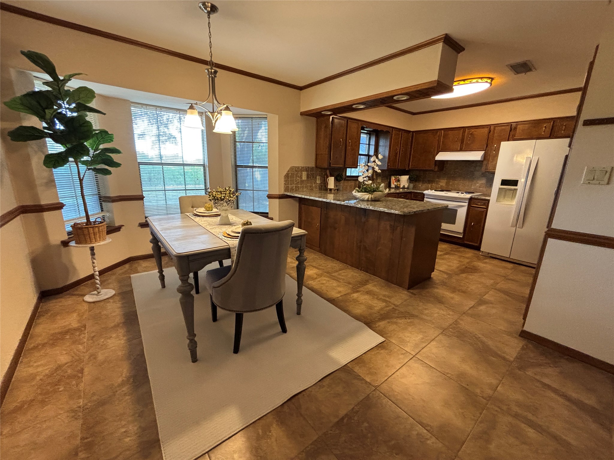 2527 Spruce Drive Bossier City LA 71111