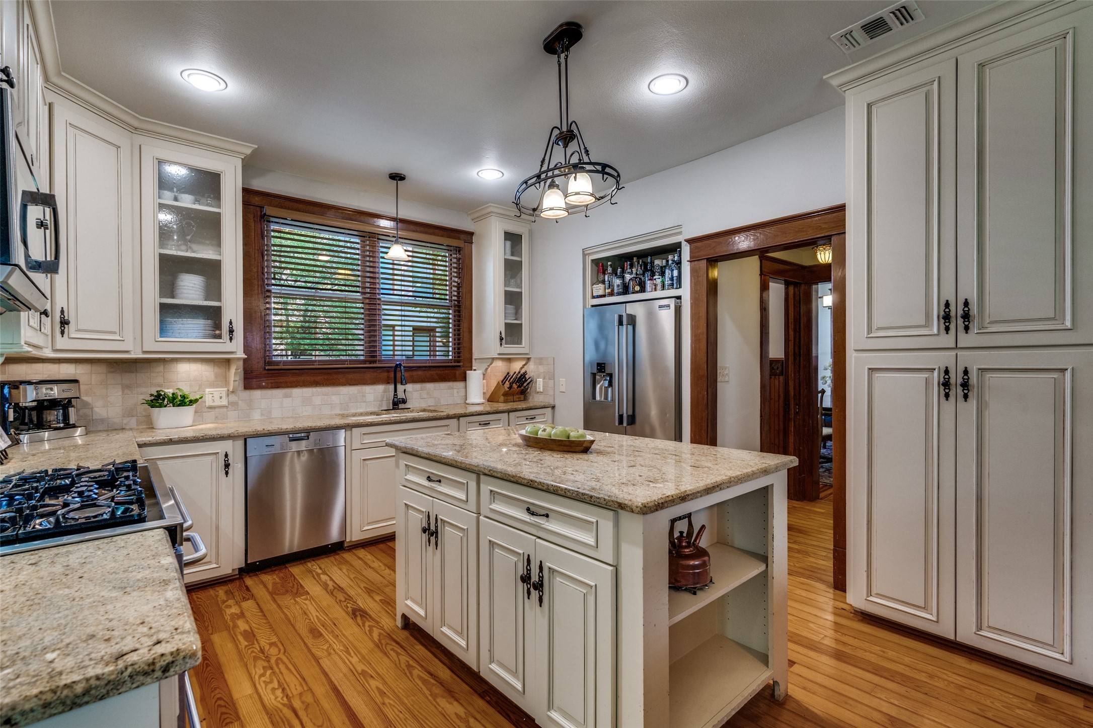4811 Swiss Avenue Dallas TX 75204