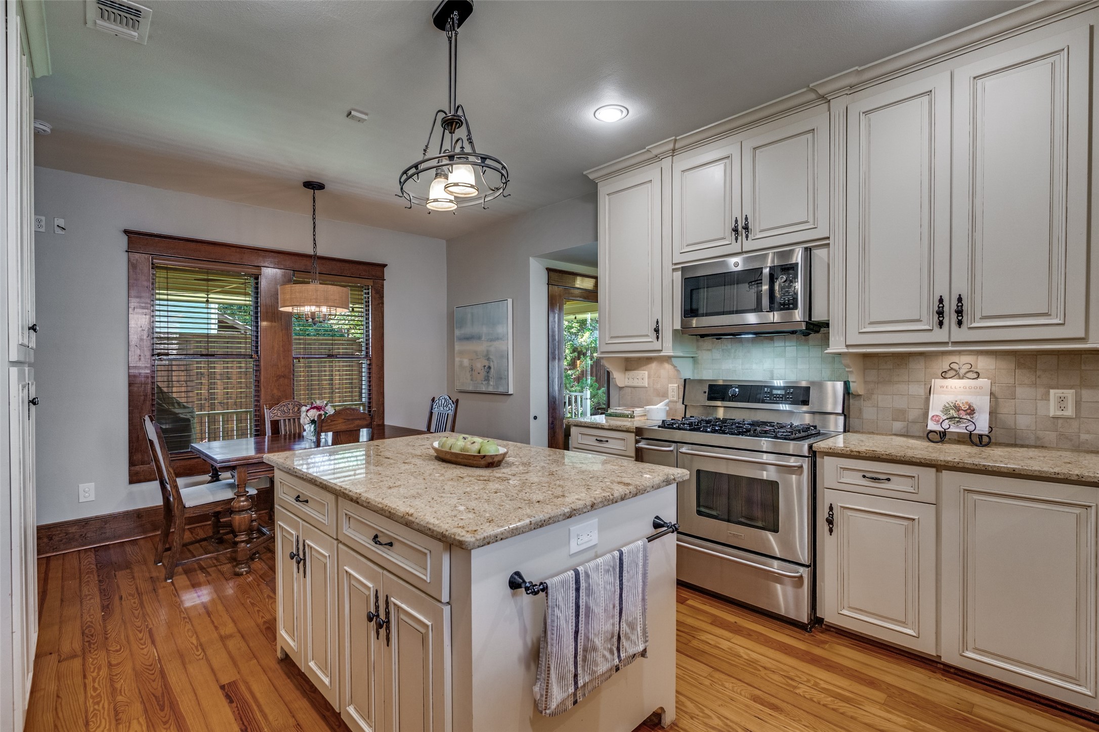 4811 Swiss Avenue Dallas TX 75204