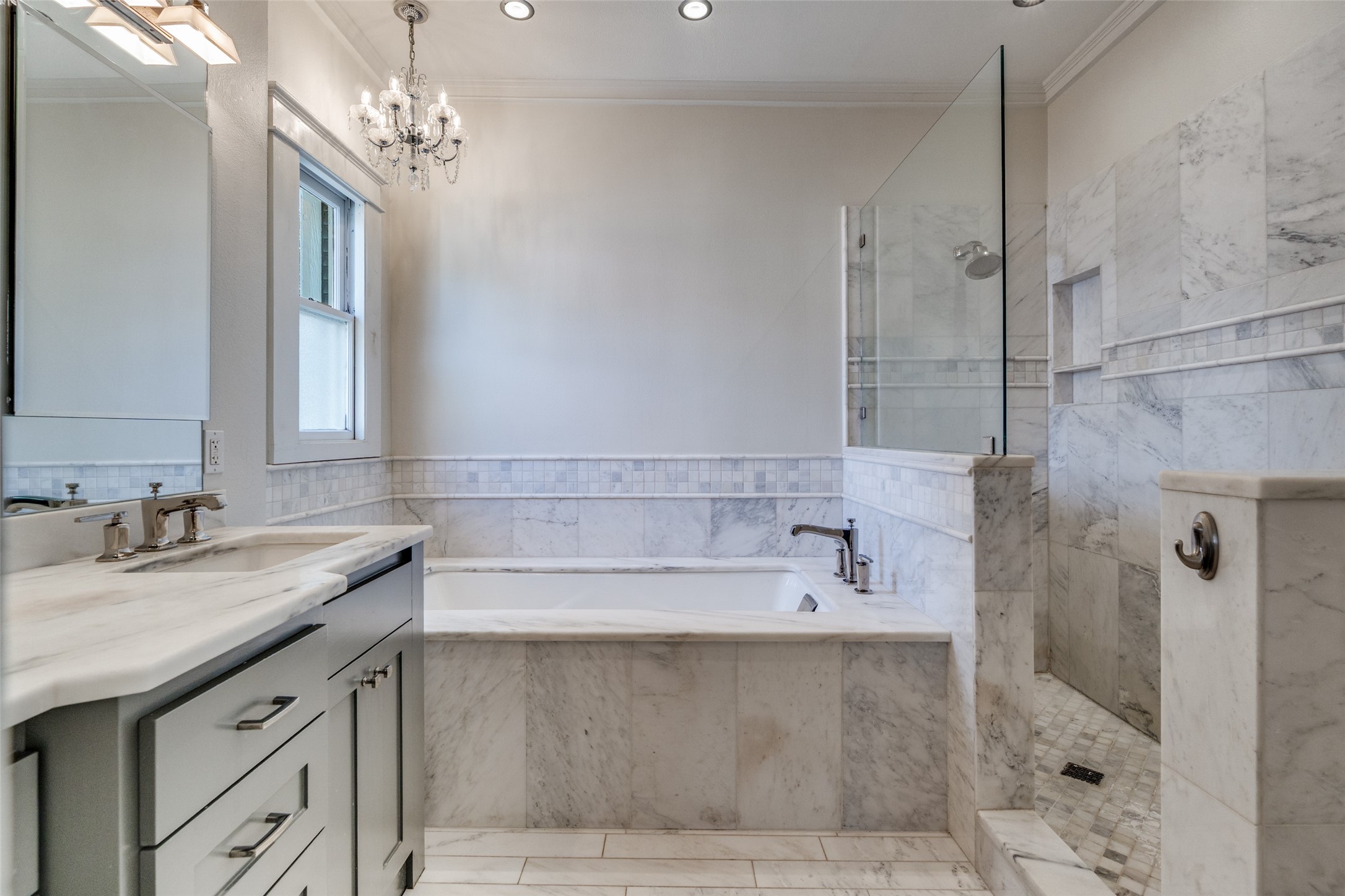 4811 Swiss Avenue Dallas TX 75204