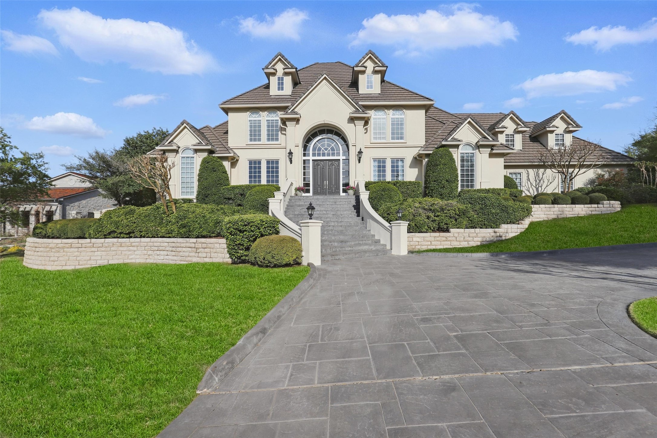 6800 Oak Hill Drive Fort Worth TX 76132