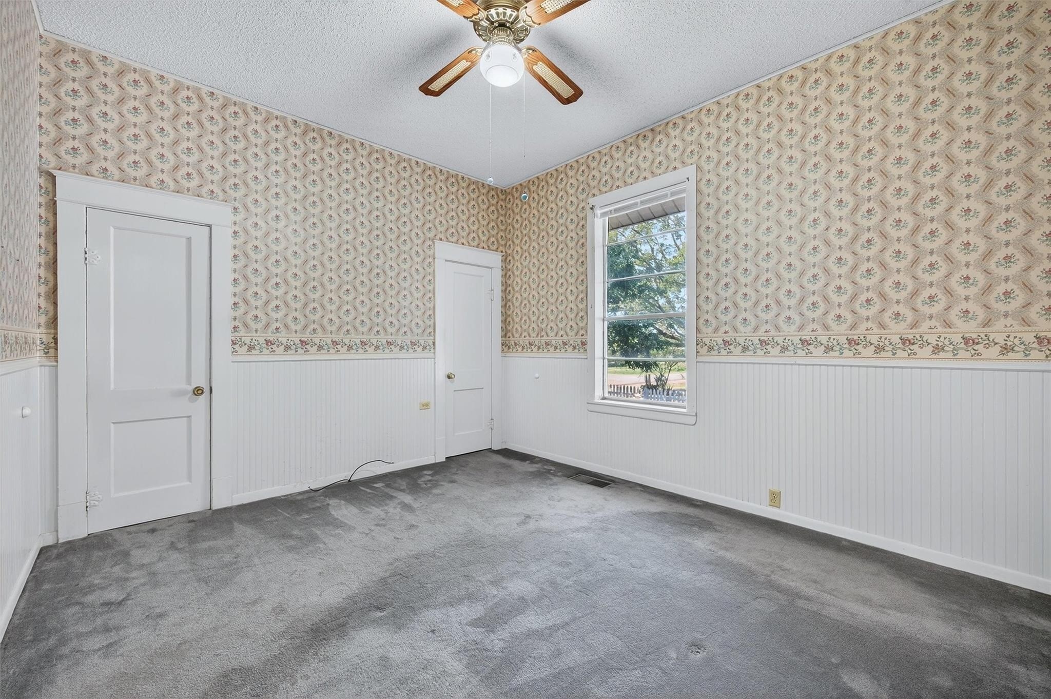 201 N Main Street Leonard TX 75452