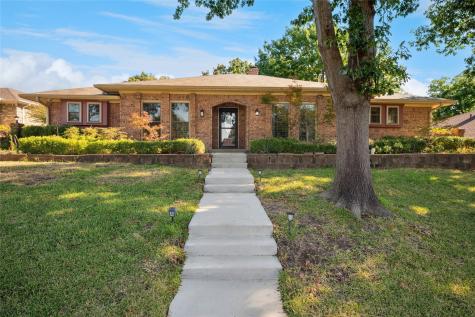 2826 Club Meadow Drive Garland TX 75043