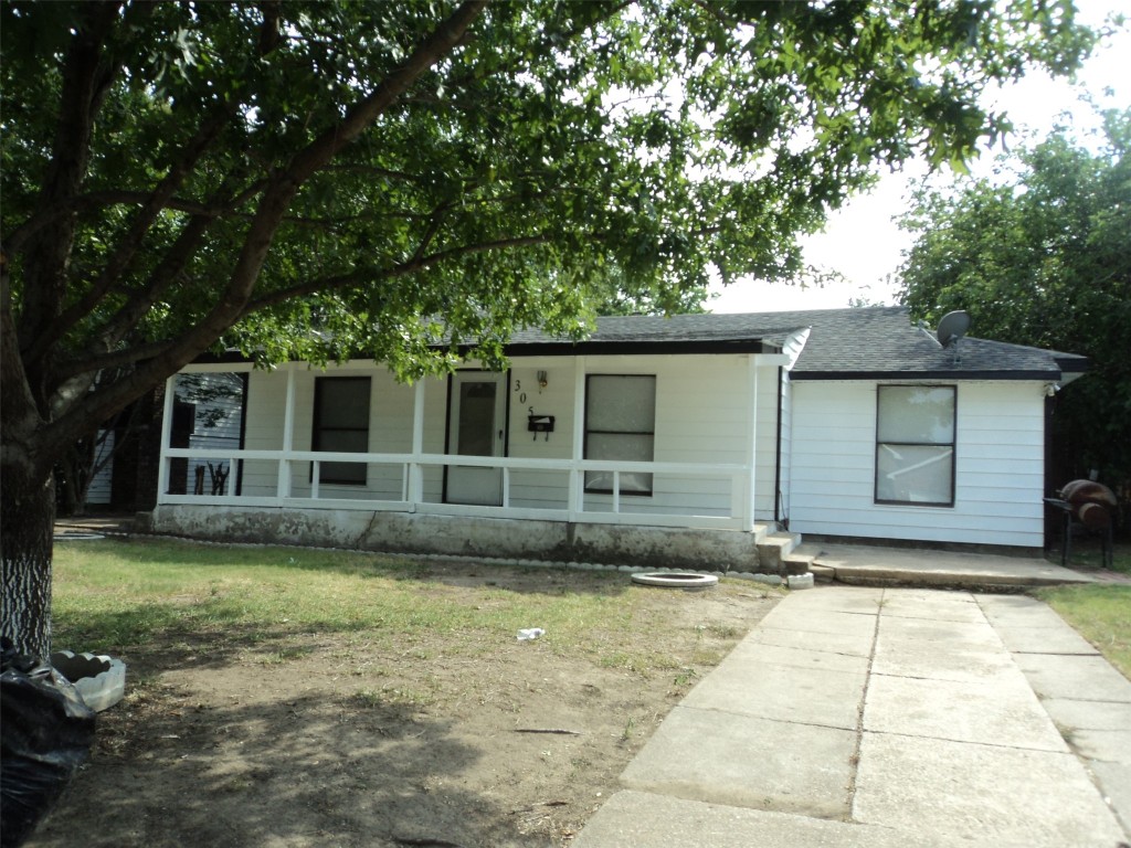 305 NE 37th Street Grand Prairie TX 75050