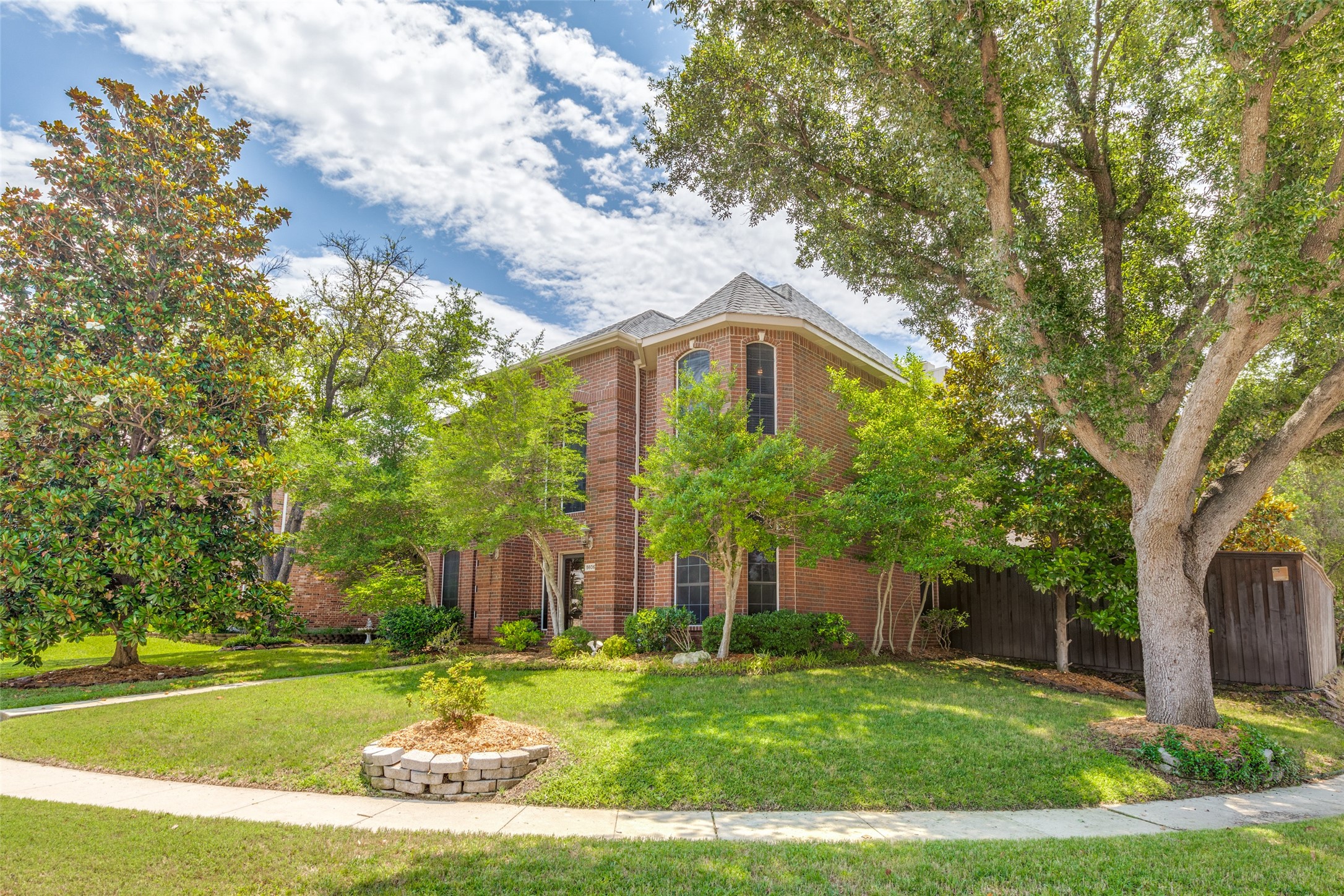 5606 New Castle Drive Richardson TX 75082
