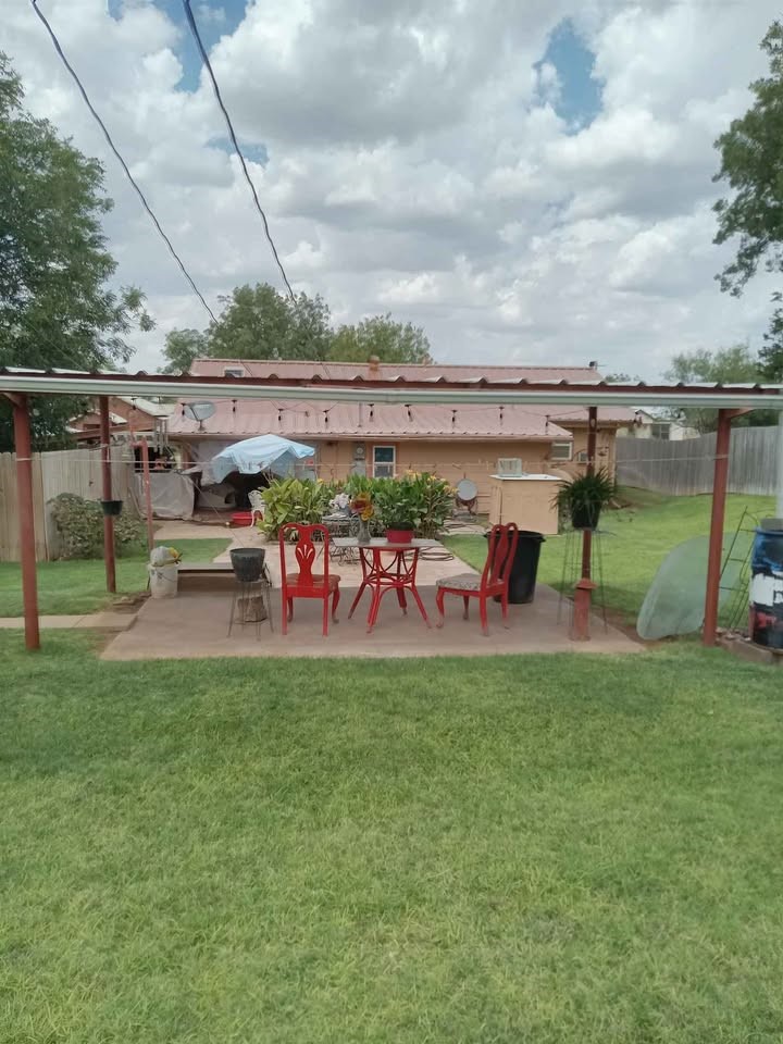 408 E Johnston Street Rotan TX 79546
