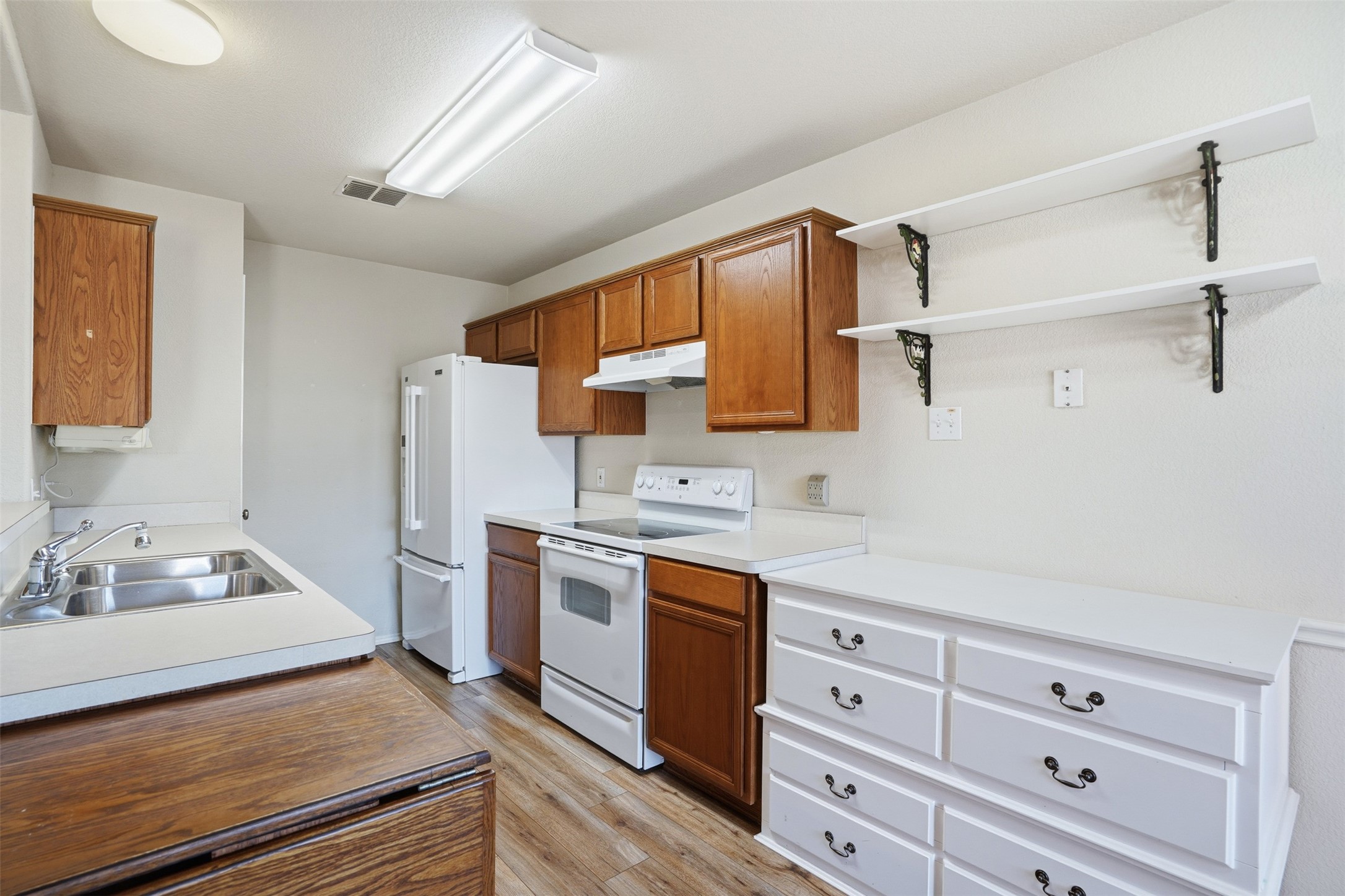 212 Preston Drive Cleburne TX 76033