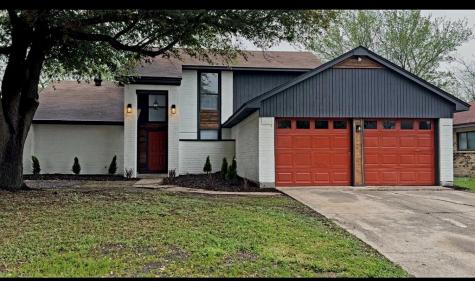 2414 Mckensie Lane Grand Prairie TX 75052