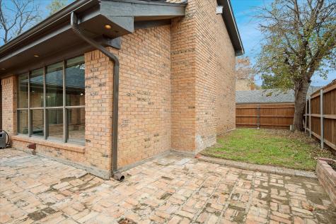 62 Legend Road Benbrook TX 76132