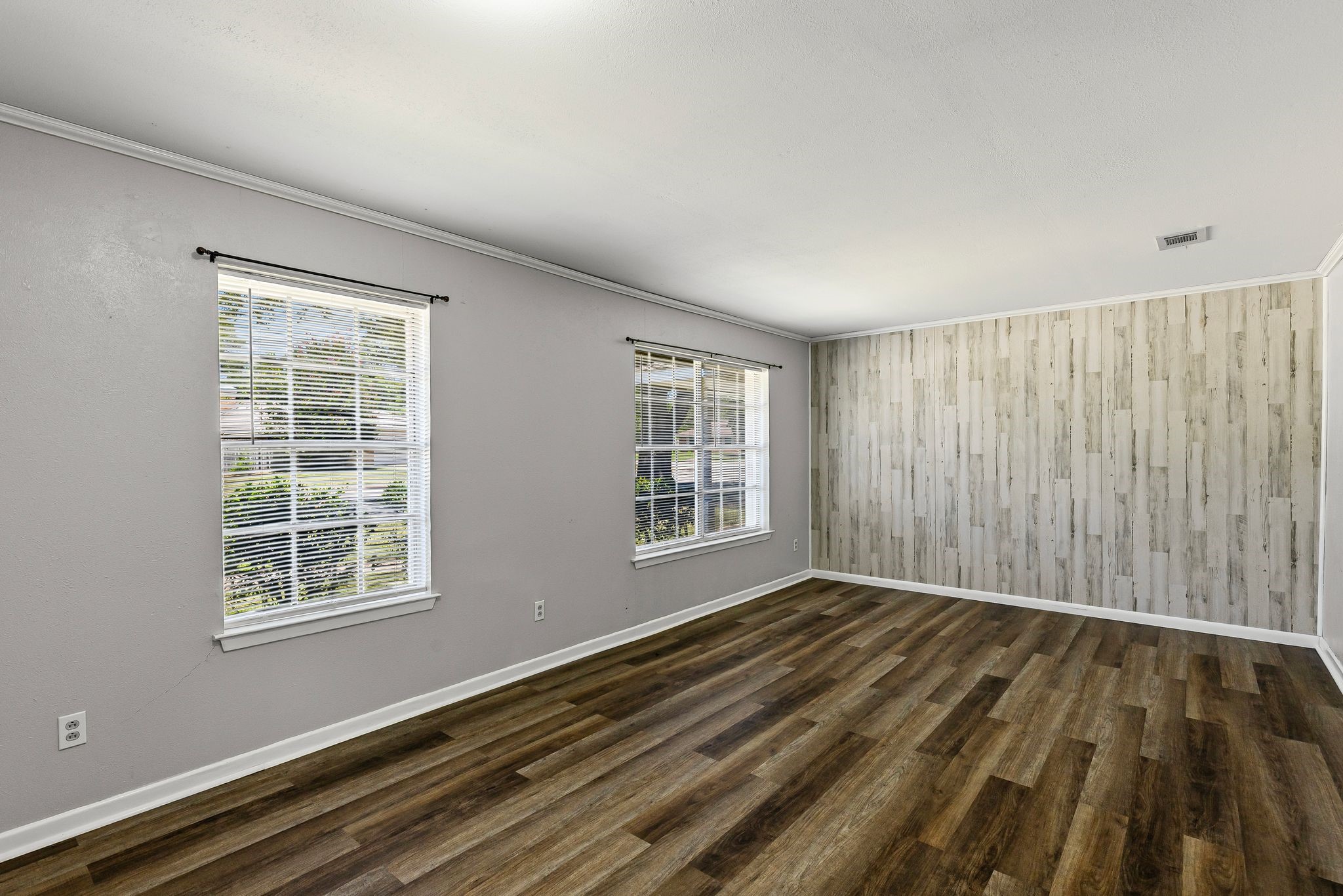 148 Royal Lane Commerce TX 75428