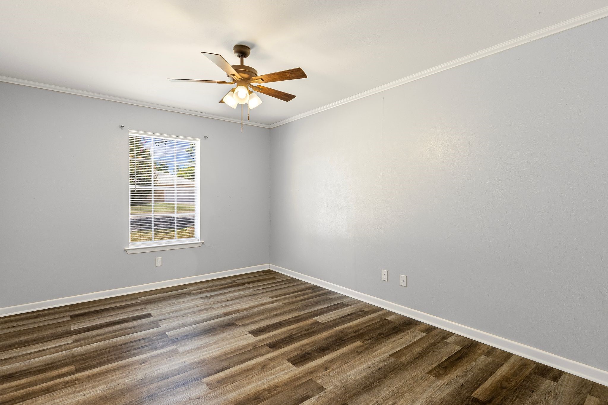 148 Royal Lane Commerce TX 75428