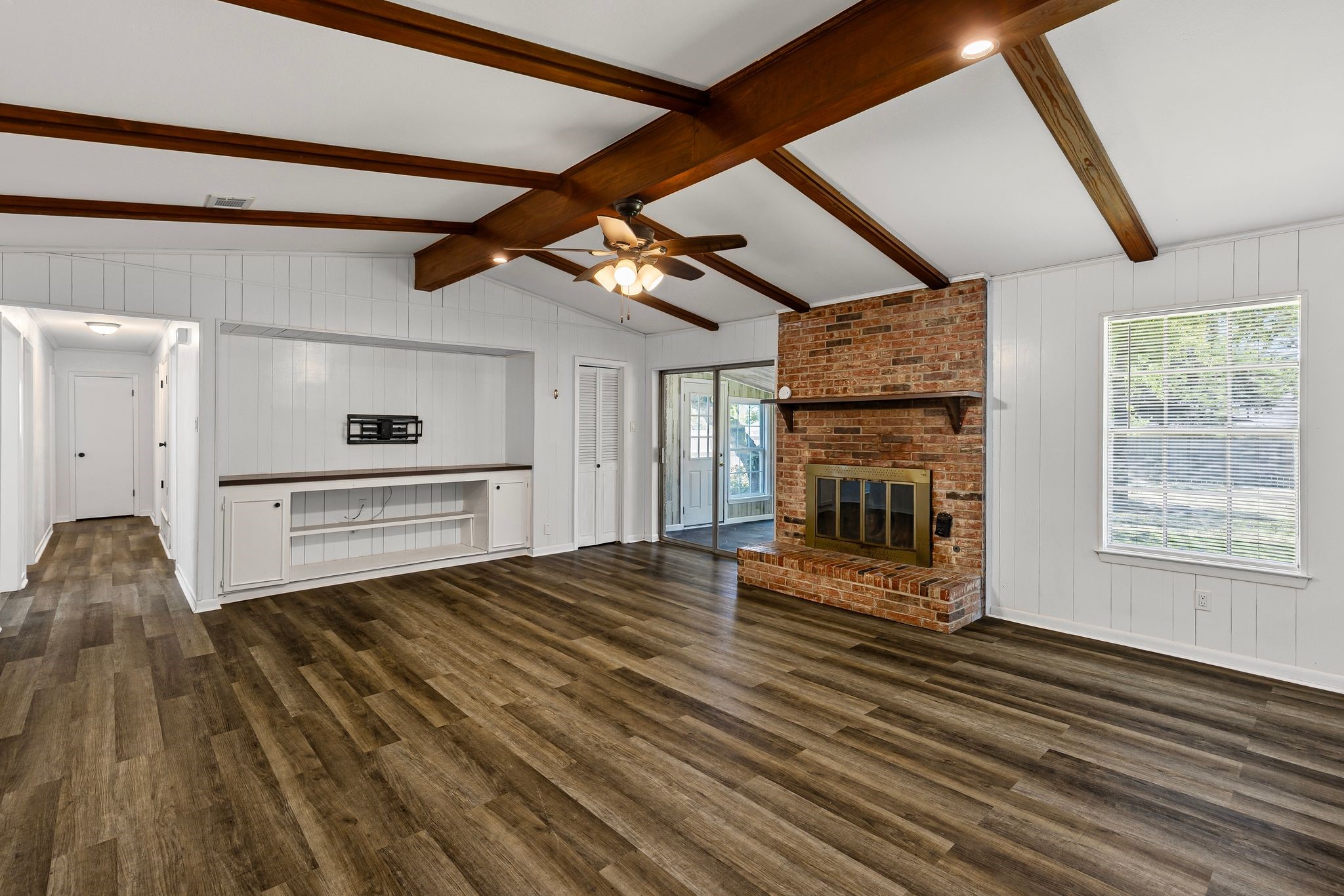 148 Royal Lane Commerce TX 75428