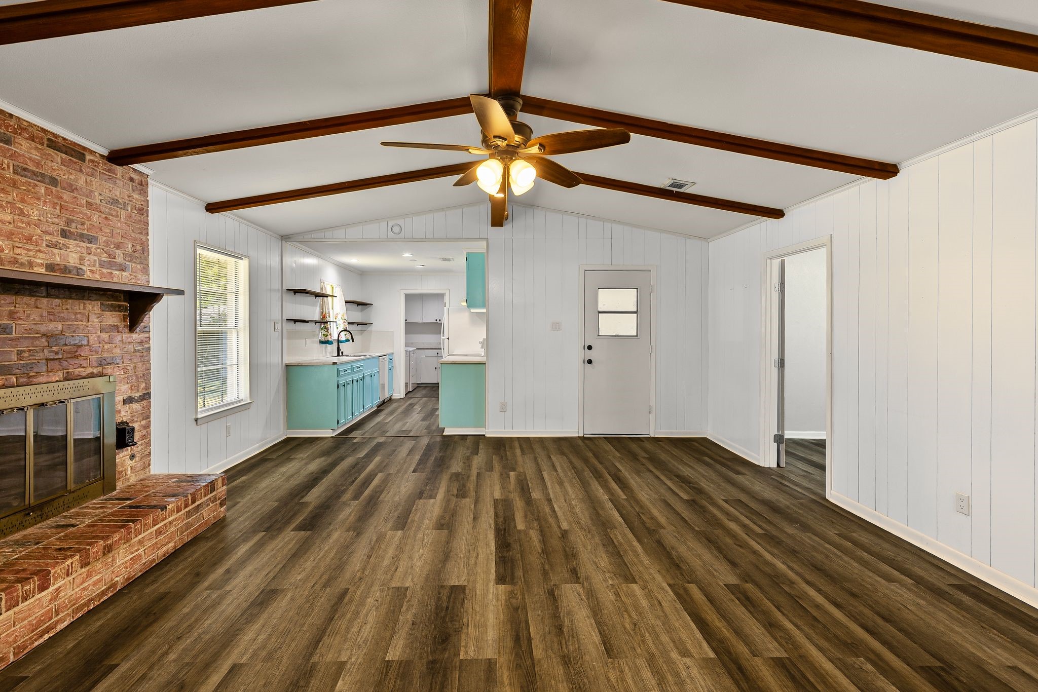 148 Royal Lane Commerce TX 75428