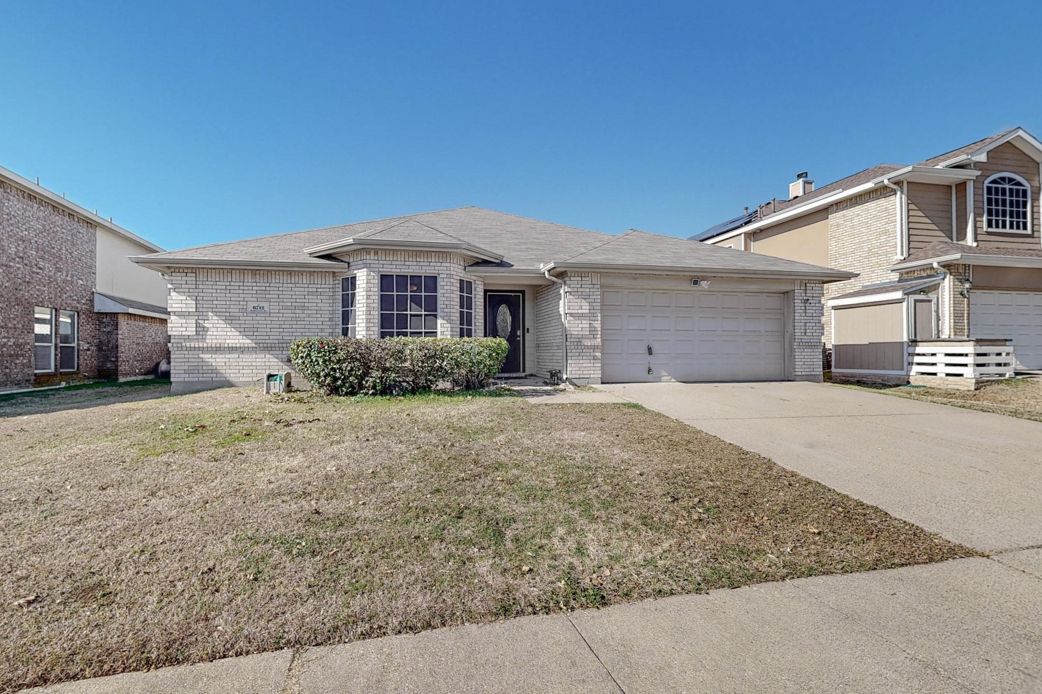 6712 Meadowcrest Drive Arlington TX 76002